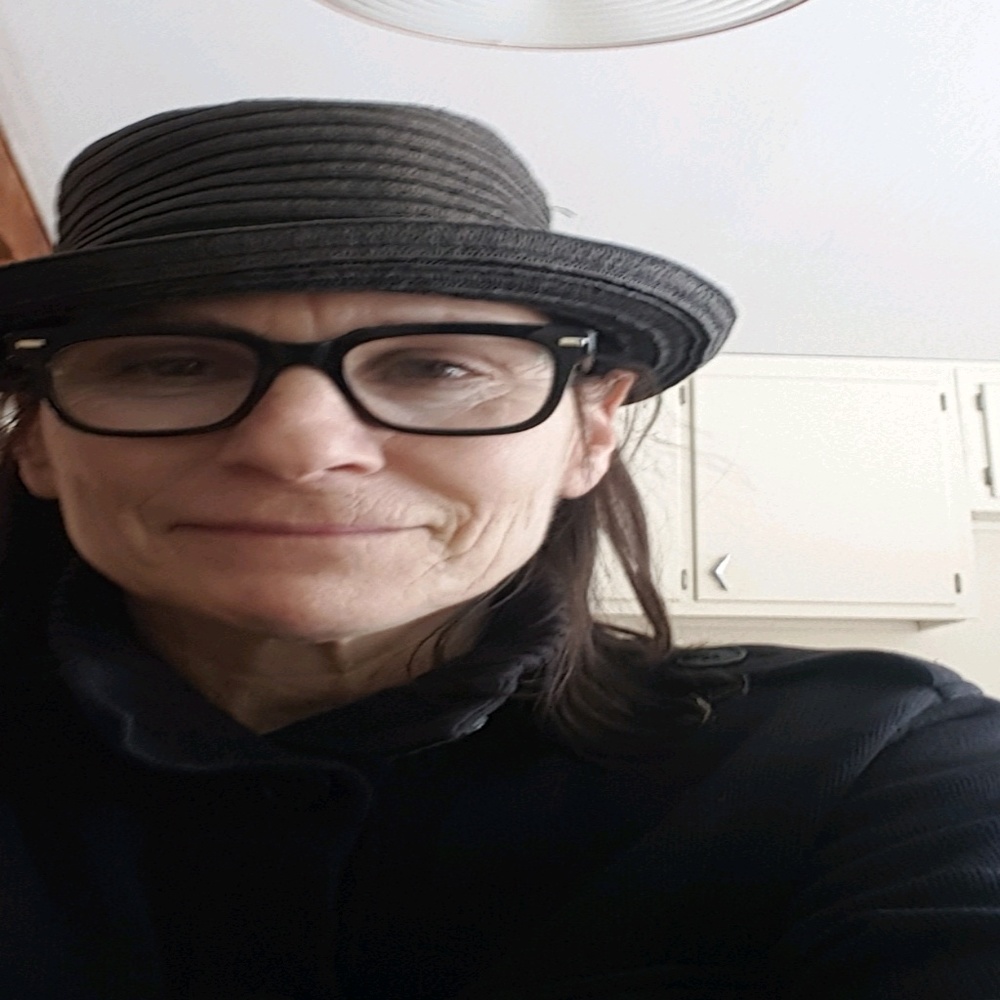 Meet your Posher, Tina